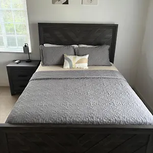 Crosbies Large Modern Space Apartment Cedar Grove